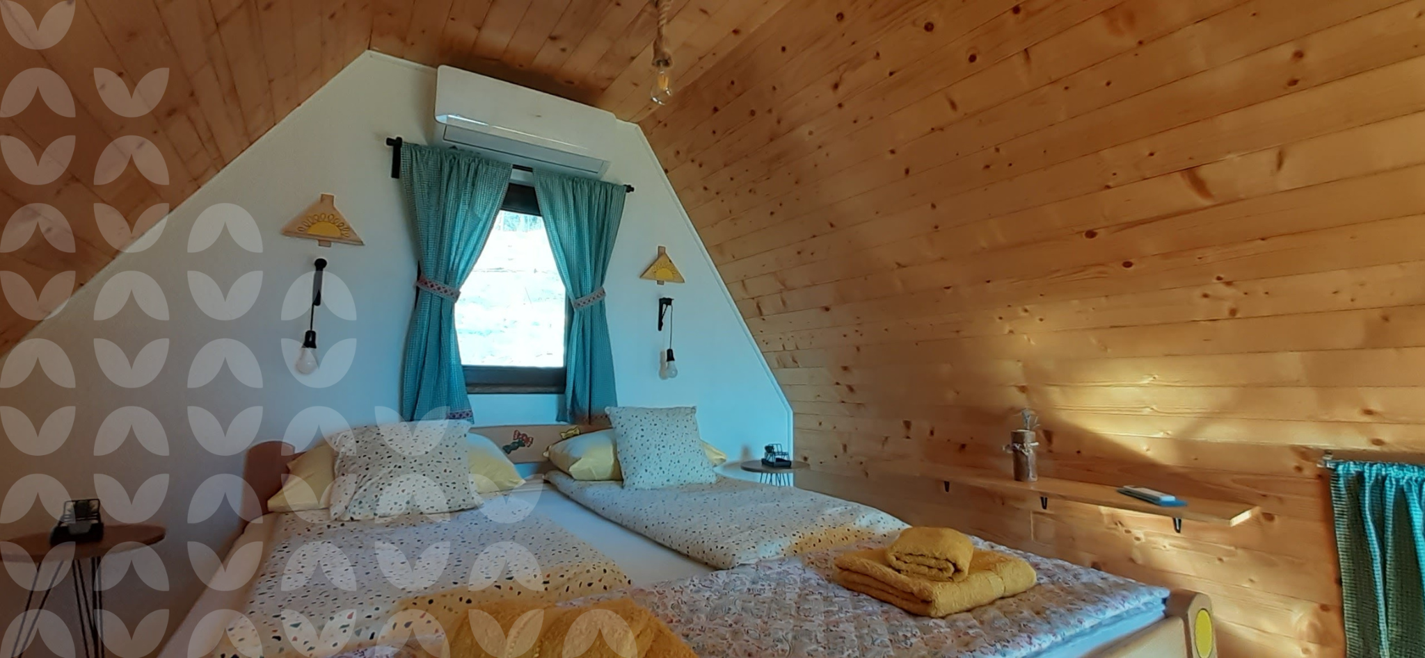Tara – Zaovinsko jezero – Dve kuće na placu od 7 ari